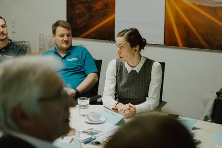 Unsere Nachhaltigkeitsbeauftragte Adela Lankl nahm neben Markus Fischer, technischer Leiter des Geschäftsbereiches Folien, für BACHL am Treffen teil. Fotos: König/BACHL
