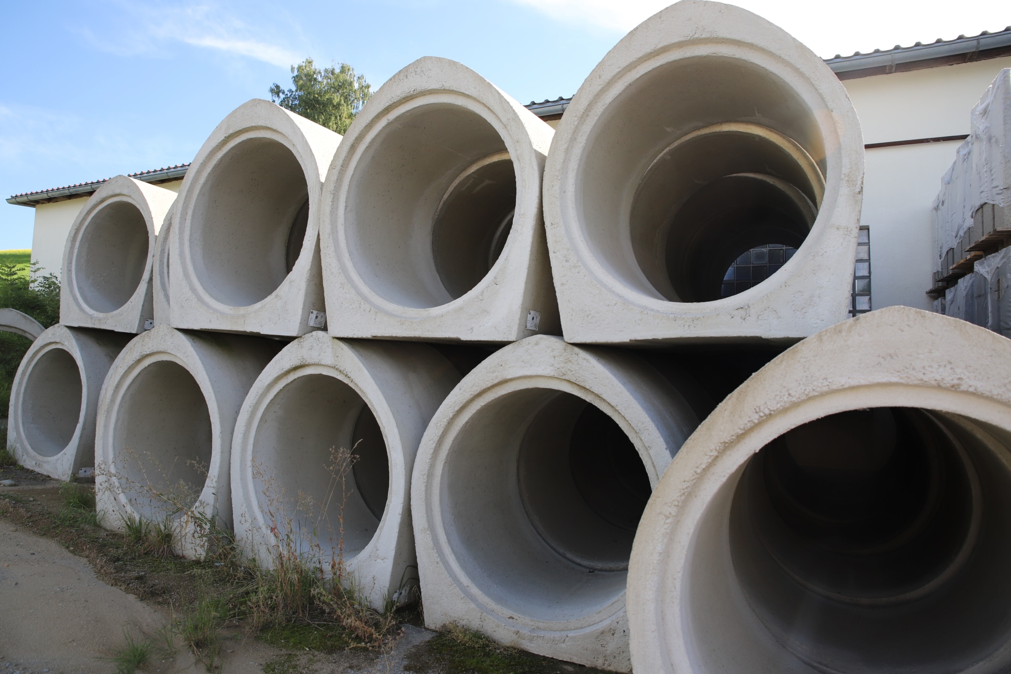 Betonrohre und Betonschachtringe - bachl.de